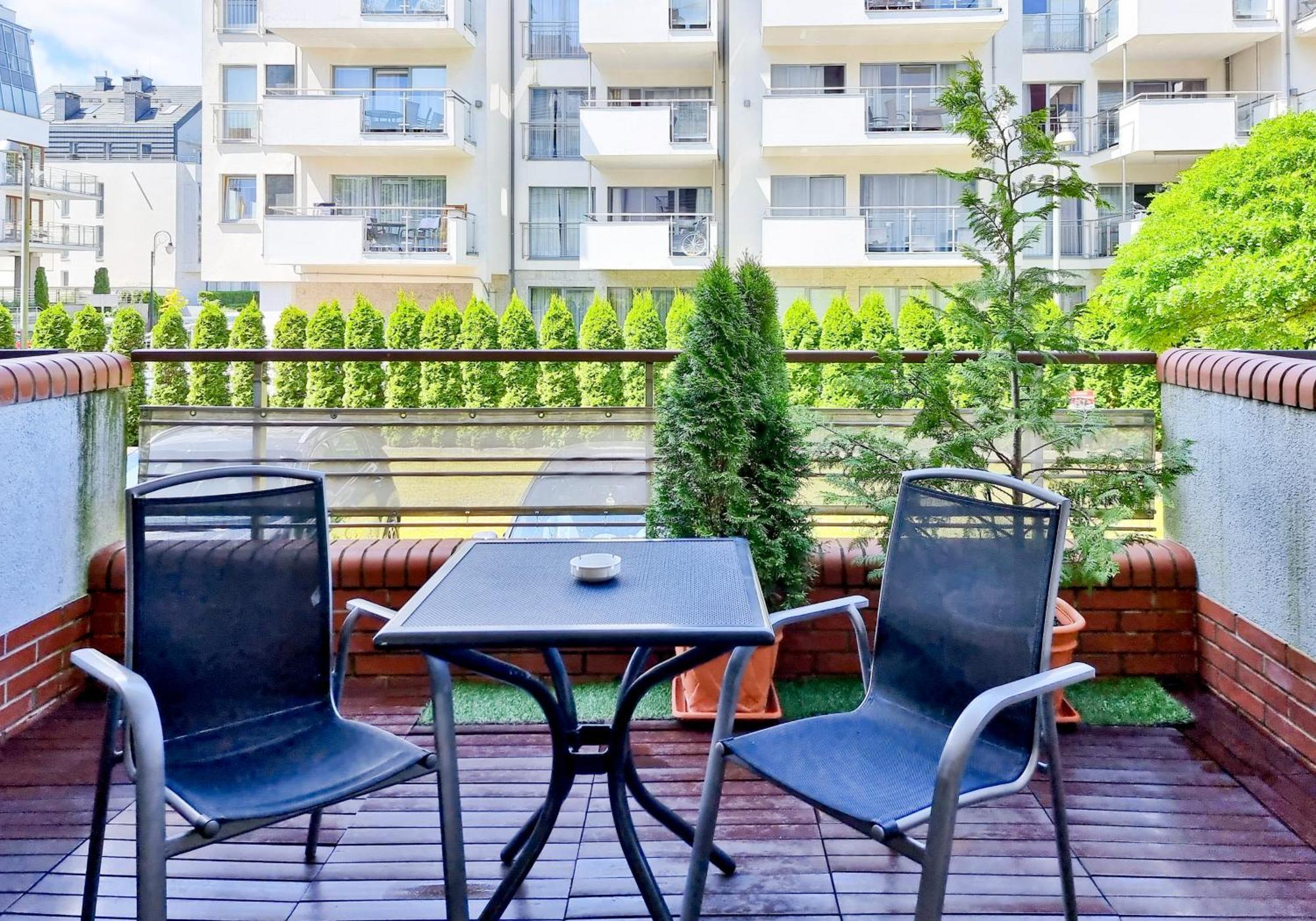 Visit Baltic - Mistral Apartment Swinoujscie Bagian luar foto